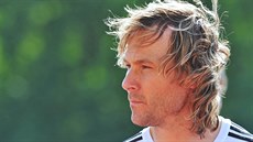 Fotbalista Pavel Nedvěd při benefičním utkání v Hodoníně. Fotbalista Pavel Nedvěd při benefičním utkání v Hodoníně.