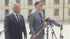 Za prezidentem Milošem Zemanem přišli členové parlamentní vyšetřovací komise k... Za prezidentem Milošem Zemanem přišli členové parlamentní vyšetřovací komise k...