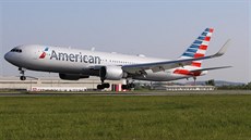 Letadlo společnosti American Airlines (14. května 2019) Letadlo společnosti American Airlines (14. května 2019)