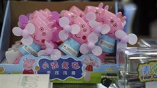 Oblíbená kreslená postavička Prasátko Peppa v Číně čelí cenzuře. Oblíbená kreslená postavička Prasátko Peppa v Číně čelí cenzuře.