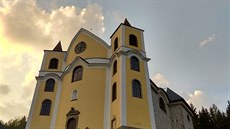 Neratov chce začít s opravou kostelních věží a navrácením barokních bání. Neratov chce začít s opravou kostelních věží a navrácením barokních bání.