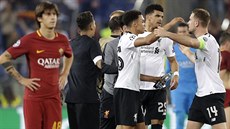 Fotbalisté Liverpoolu se radují z postupu do finále Ligy mistrů. Fotbalisté Liverpoolu se radují z postupu do finále Ligy mistrů.