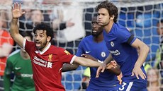 Mohamed Salah z Liverpoolu (uprostřed) gestikuluje během zápasu anglické ligy... Mohamed Salah z Liverpoolu (uprostřed) gestikuluje během zápasu anglické ligy...