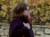 Ivana, vybavena skrytou kamerou, míří do psychosomatické institutu Aktip na... Ivana, vybavena skrytou kamerou, míří do psychosomatické institutu Aktip na...
