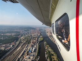 Praha, 18. kvtna 2018.  Vzducholo Zeppelin, vyhlídkový let nad Prahou,...