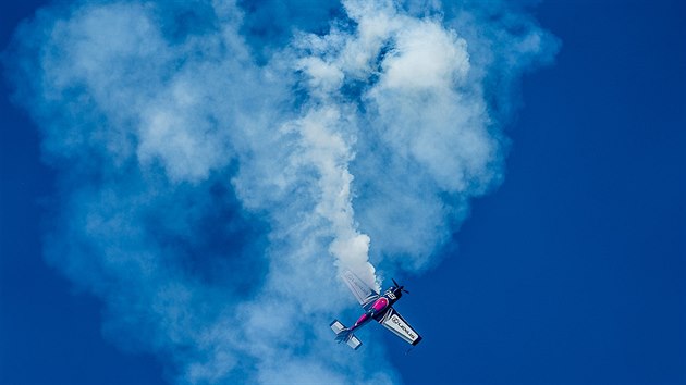 Na letiti v Hradci Krlov se konal 17.ronk pehldky vrtulnkov techniky,akrobatickch letadel a zchrannch sloek Helicopter Show (12. kvtna 2018).