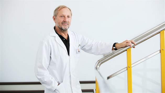 Julius pik, gastroenterolog a pednosta Kliniky hepatogastroenterologie praskho IKEM