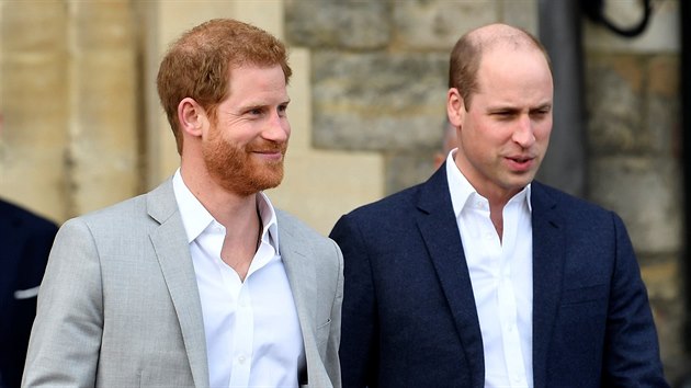 Princ William a princ Harry na hrad Windsor den ped Harryho svatbou (18. kvtna 2018)