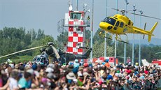 Na letišti v Hradci Králové se konal 17.ročník přehlídky vrtulníkové... Na letišti v Hradci Králové se konal 17.ročník přehlídky vrtulníkové...