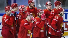 Zklamání ruských hokejistů po čtvrtfinálové prohře s Kanadou. Zklamání ruských hokejistů po čtvrtfinálové prohře s Kanadou.
