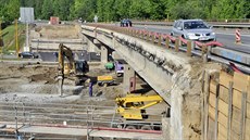 Přemostění ulice Romana Havelky nejprve deset let nesloužilo. A pak silničáři... Přemostění ulice Romana Havelky nejprve deset let nesloužilo. A pak silničáři...