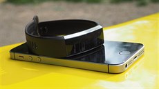 Huawei Band 2 Pro bez potíí komunikuje s iPhonem