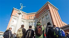 Gymnázium J.K.Tyla v Hradci Králové Gymnázium J.K.Tyla v Hradci Králové