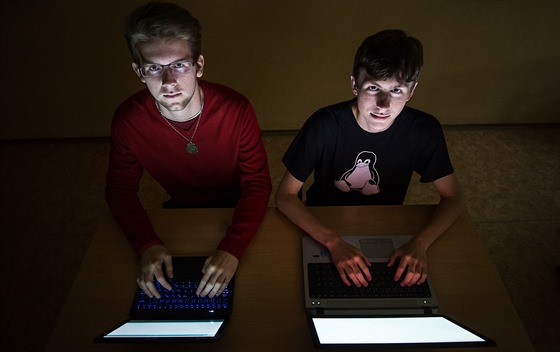 Ondej Bleha a jeho spoluák Vadim Kablukov se hackerství vnují u deset let.