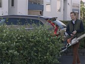 Záběr z filmu Pod jedním stromem Záběr z filmu Pod jedním stromem