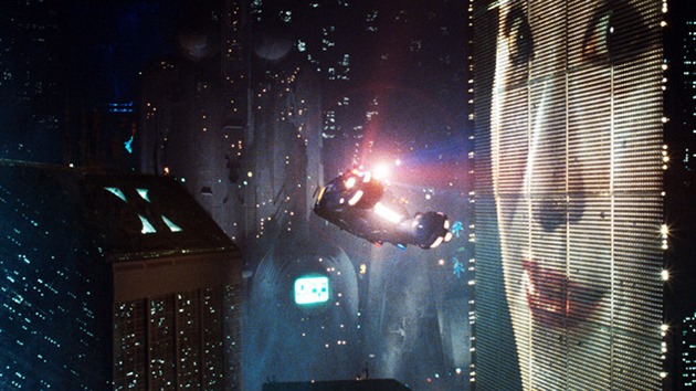 Ob digitln bilboard ve filmu Blade Runner z roku 1982.