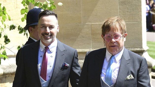 David Furnish a Elton John na svatb prince Harryho a Meghan Markle (Windsor, 19. kvtna 2018)