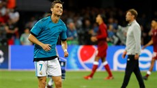 Cristiano Ronaldo z Realu Madrid bhem tréninku ped finále Ligy mistr