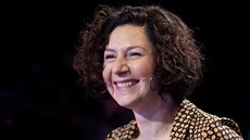 Herečka Martha Issová v kulturním magazínu Za scénou Herečka Martha Issová v kulturním magazínu Za scénou