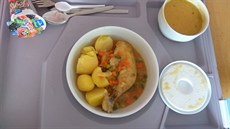 Přidal výtku k systému vydávání jídel - pokud žena rodí v době oběda nebo... Přidal výtku k systému vydávání jídel - pokud žena rodí v době oběda nebo...