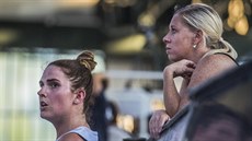 Romana Hejdová (vlevo) a trenérka Michaela Uhrová na turnaji 3x3 Tour v Ostravě Romana Hejdová (vlevo) a trenérka Michaela Uhrová na turnaji 3x3 Tour v Ostravě