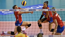 České volejbalistky (zleva) Michaela Mlejnková, Andrea Kossániyová a Barbora... České volejbalistky (zleva) Michaela Mlejnková, Andrea Kossániyová a Barbora...