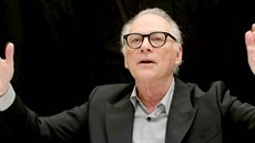 Oscarový režisér Barry Levinson se proslavil především snímky Rain Man a Vrtěti... Oscarový režisér Barry Levinson se proslavil především snímky Rain Man a Vrtěti...