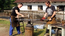 Nejstarší funkční vodní hamr ve střední Evropě v Dobřívě na Rokycansku prochází... Nejstarší funkční vodní hamr ve střední Evropě v Dobřívě na Rokycansku prochází...