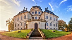 Barokní zámek Karlova Koruna u Chlumce nad Cidlinou patří rodině Kinských. Barokní zámek Karlova Koruna u Chlumce nad Cidlinou patří rodině Kinských.