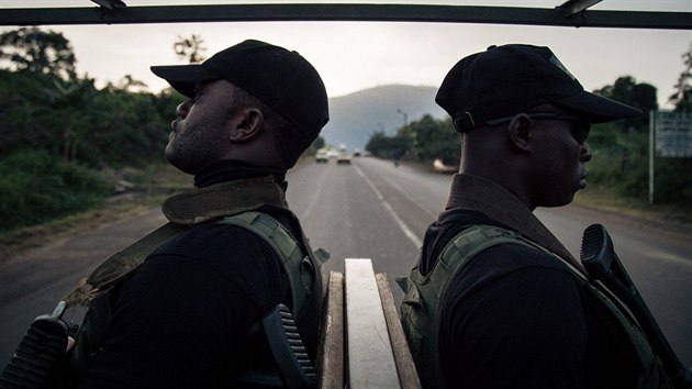 Kamerunt vojci dohl na podek ve mst Buea na zpad zem. (26. dubna 2018)