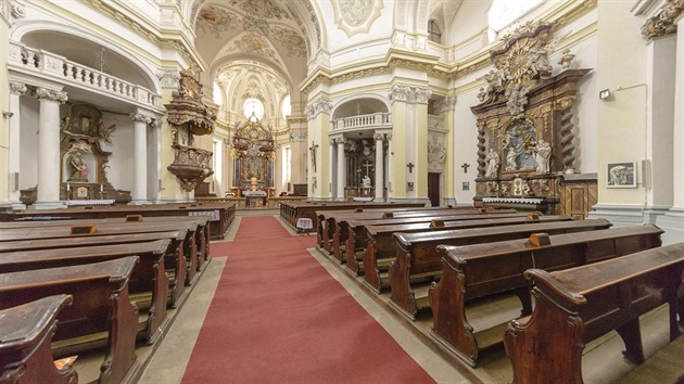 Poutn bazilika sv. Vavince a sv. Zdislavy v Kltee Jablonn v Podjetd.