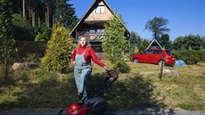 Zkušenost s víkendovým druhým bydlením má zhruba polovina obyvatel republiky. Zkušenost s víkendovým druhým bydlením má zhruba polovina obyvatel republiky.
