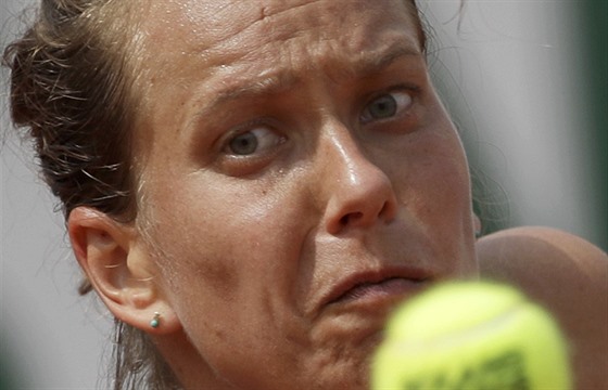 eská tenistka Barbora Strýcová bhem osmifinále Roland Garros.