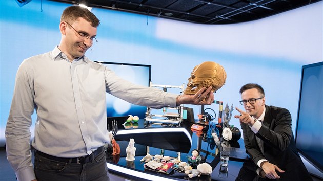 Programový ředitel Maker Faire Prague Jiří Zemánek v diskusním pořadu iDNES.cz... Programový ředitel Maker Faire Prague Jiří Zemánek v diskusním pořadu iDNES.cz...