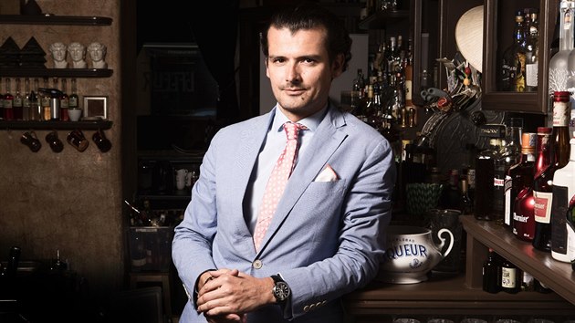 Barové trendy často určují Češi a Slováci, říká špičkový barman, který míchal... Barové trendy často určují Češi a Slováci, říká špičkový barman, který míchal...