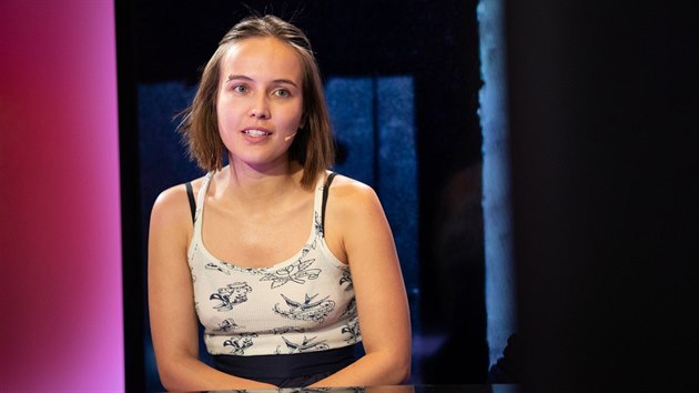 Herečka Tereza Voříšková v pořadu Za scénou. Herečka Tereza Voříšková v pořadu Za scénou.