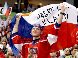 esk fanouek bhem olympijskho utkn proti Slovensku (Vancouver, nor 2010)