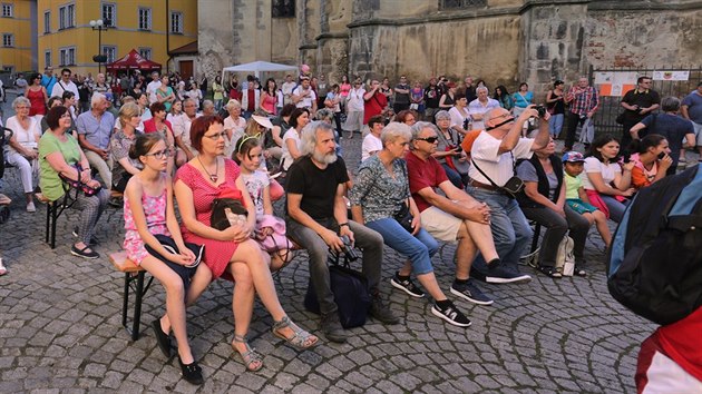 Chebské dvorky 2016, krajský festival uměleckých projektů s mezinárodní účastí