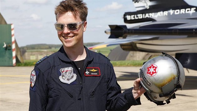 Pedvdc pilot belgickho letectva Stefan "Vador" Darte
