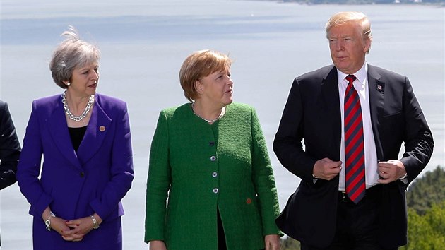 Donald Trump, Angela Merkelov a Theresa Mayov na summitu G7 (8. ervna 2018)