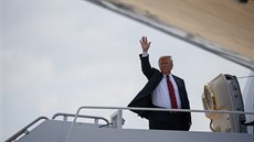 Americký prezident Donald Trump odlétá na summit G7 v Kanadě (8. června 2018) Americký prezident Donald Trump odlétá na summit G7 v Kanadě (8. června 2018)