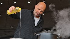 Zdeněk Pohlreich se vrací do Budějovic poněkolikáté. V roce 2014 vařil... Zdeněk Pohlreich se vrací do Budějovic poněkolikáté. V roce 2014 vařil...
