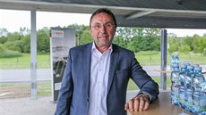Jednatel společnosti Robet Bosch Václav Pixa. Jednatel společnosti Robet Bosch Václav Pixa.
