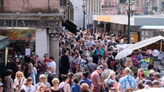 Na romantickou procházku po Benátkách zapomeňte, ve městě teď naplno frčí... Na romantickou procházku po Benátkách zapomeňte, ve městě teď naplno frčí...