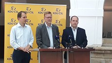 Předseda KDU-ČSL Jan Čižinský s poslanci Markem Výborným a Janem Čižinským Předseda KDU-ČSL Jan Čižinský s poslanci Markem Výborným a Janem Čižinským