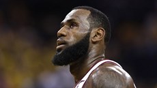 LeBron James z Clevelandu nastoupil ke druhému finále NBA s poranným okem.