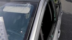 Údajně měla žena ohrozit svojí jízdou řidiče osobního vozidla. Ten jí donutil... Údajně měla žena ohrozit svojí jízdou řidiče osobního vozidla. Ten jí donutil...