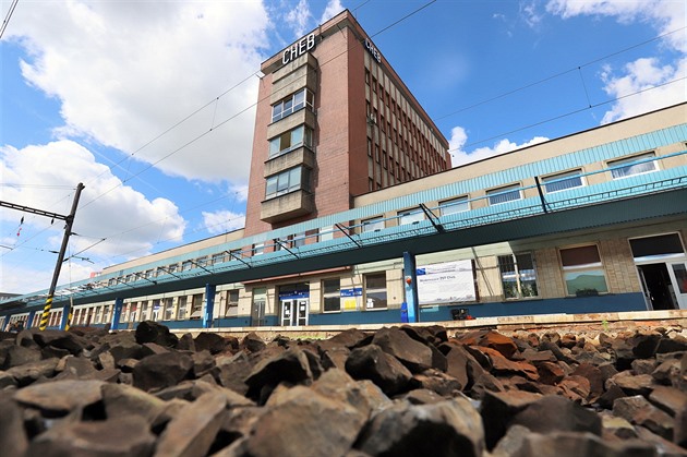 V Chebu zaala rekonstrukce vlakového nádraí za pl miliardy korun.