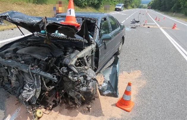 idika na Jiínsku se pi stoupání lekla, dostala smyk a skonila v protismru...