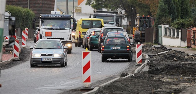 Prázdniny budou v Plzeském kraji ve znamení rozkopaných silnic. idii se musí...